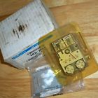 059840 192 204 - Landis Staefa Pneumatic Room Thermostat And Wallplate