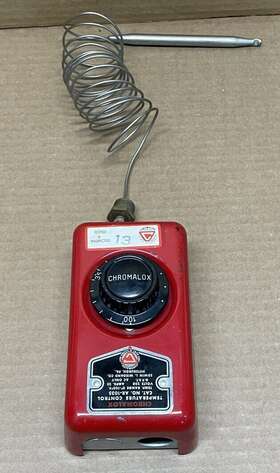 Ar-1035 Chromalox Temperature Control 0-100 Degrees 250v 25 Amp