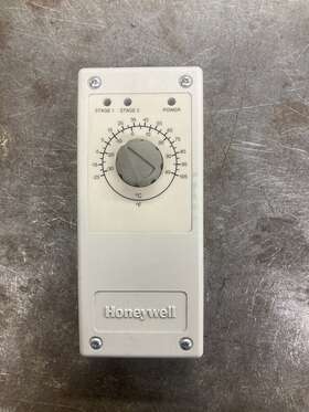 T7079b Honeywell 1028 Electronic Remote Sensor Temperature Controller