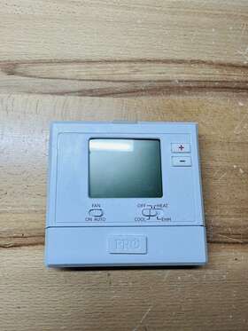 Pro1 Iaq T721 O Digital Non-programmable Thermostat Single Stage - Used