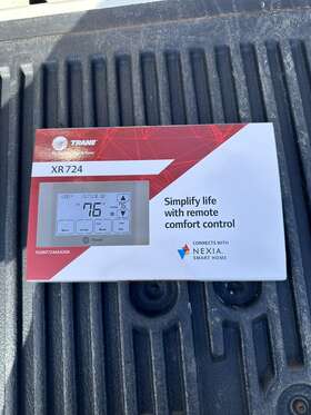 Tcont724as42da Trane Tht-3077 New Xr724 Thermostat Touchscreen Comfort Control Unused