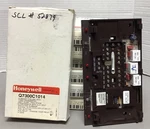Lot Of Honeywell Q7300C1014 Subbase For T7300 Thermostat Heat Pump (B407). Fixed Price $45.00.