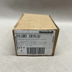 Honeywell V110D1016 1" Straight Radiator Valve Fits T104 Series, New. Fixed Price $110.00.
