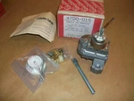 Robertshaw 4700-015 Domestic Gas Thermostat 140 To 550 F 48" Cap New In Box. Fixed Price $50.00.