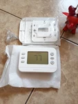 Honeywell Home TH2110U4004 Focuspro P200 1H/1C Programmable Thermostat-brand New. Fixed Price $14.95.
