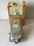 White Rodgers Air Switch Interrupteur 770-3. Fixed Price $50.00.