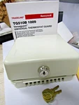 New Tradeline Honeywell Versaguard Universal Thermostat TG510 B 1009. Fixed Price $18.00.