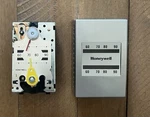 Honeywell TP970A 2004 Pneumatic Thermostat Direct Acting 60-90DEG F. Fixed Price $145.00.