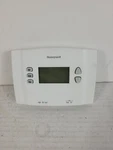 Honeywell RTH221B1021 Programmable Thermostat 1-WEEK Heat Cool Works Ships Free. Fixed Price $17.99.