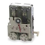 Siemens 192-204 Pneumatic Thermostat, Dual Temperature, Heating And Cooling,. Fixed Price $237.99.