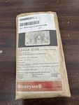 Honeywell Q682A1038 Subbase. Fixed Price $18.00.