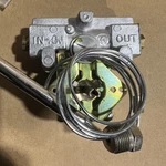 Robertshaw 4290-033(GS-19-030-04-14) Commercial Gas 1/4" Inlet/outlet 200-400 F. Fixed Price $250.00.