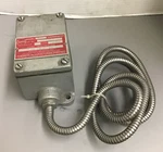 Thermon Model N-1E Thermostat Range 250-850F (B370). Fixed Price $105.00.