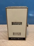 Vintage Honeywell T42K-1092 Multistage Thermostat With Contemporary Case. Fixed Price $41.97.
