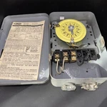 Dayton 2E021 24-HOUR Dial Switch 120V 40A Spst Timer Control. Fixed Price $25.00.
