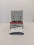 Honeywell T6360A1004 Thermostat 24VAC Spdt Heating And Cooling 10-30 Range Nib. Fixed Price $44.97.