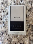 Honeywell T822D Non-programmable Low Voltage Heating Thermostat 1024 Beige Euc. Fixed Price $24.99.
