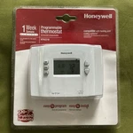 Honeywell RTH221B Basic Week Programmable Thermostat. Fixed Price $24.99.