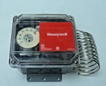 Honeywell / Thermostat Controller In Nema 4X Box Used. Fixed Price $99.96.