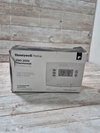 Honeywell TH2110DH1002 Horizontal 5+2 Day Programmable Thermostat. Fixed Price $29.00.