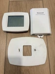 Thermostat TH9421C1004/HONEYWELL Eim THM5421C. Fixed Price $130.00.